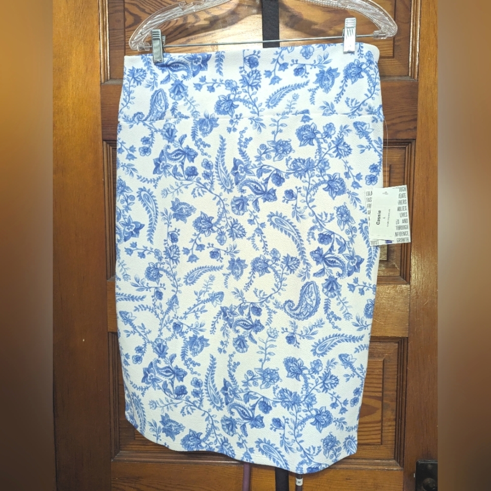 LuLaRoe large Cassie